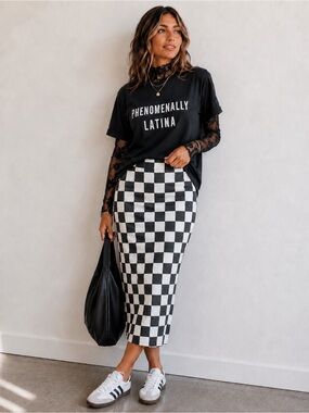 Phenomenal Woman Phenomenally Latina Graphic Tee Black Cotton Statement T-Shirt
